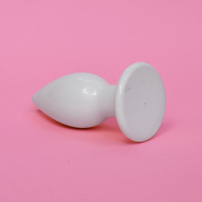 Plug anal en céramique artisanal. Neuvième sex toy de la collection Kaolin de chez Holy Toys.