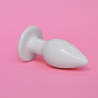 Plug anal en céramique artisanal. Neuvième sex toy de la collection Kaolin de chez Holy Toys.